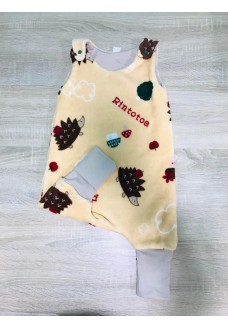 Kamáslis bézs sünis tipegő hálózsák Kamáslis bézs sünis tipegő hálózsák