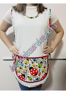 Fehér lapköpeny – színes katicás