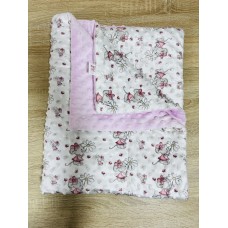 Egérke mintás világosrózsaszín dupla minky-s babatakaró Egérke mintás világosrózsaszín dupla minky-s babatakaró
