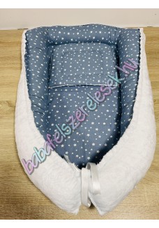 Babafészek - középkék csillagos + pihe-puha fehér minky Babafészek - középkék csillagos + pihe-puha fehér minky