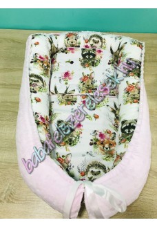 Babafészek - erdő állatkái virággal + pihe-puha rózsaszín minky Babafészek - erdő állatkái virággal + pihe-puha rózsaszín minky